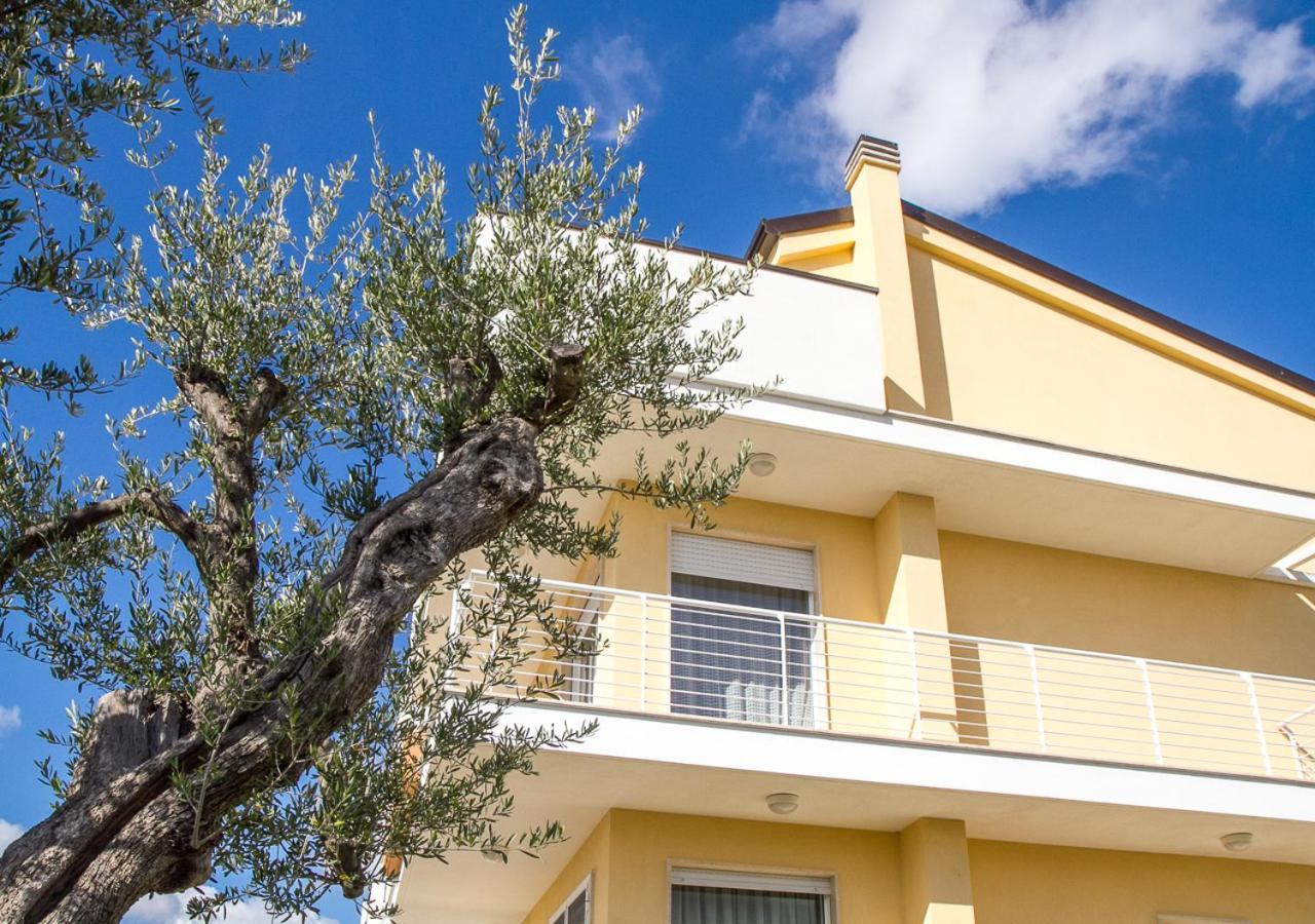 B&B Alla Niviera Adelfia Dış mekan fotoğraf